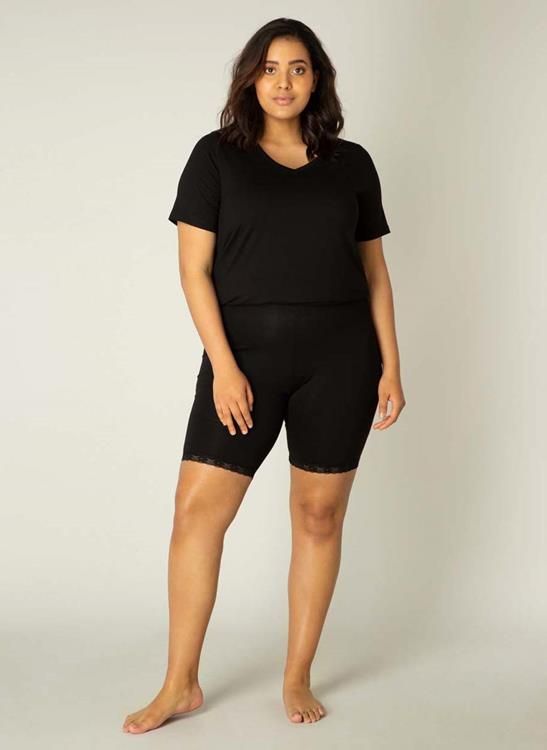 Base Level - Ava - biker short - zwart