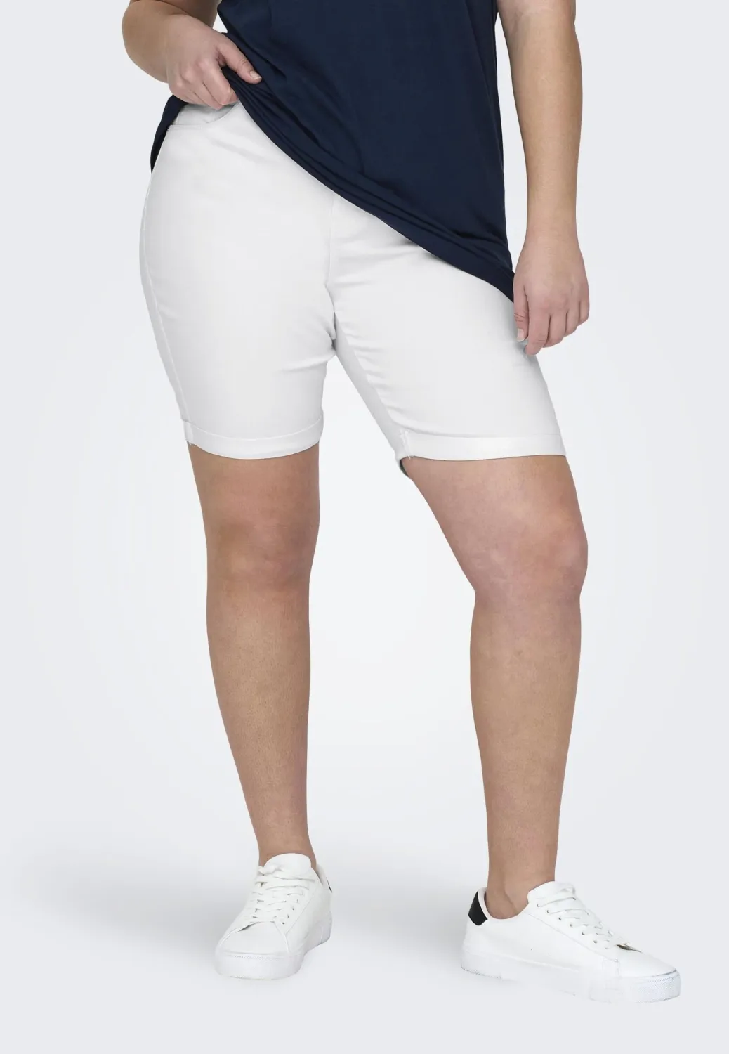 Only Carmakoma Carthunder life reg long shorts - white