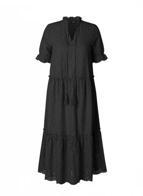 Yesta Winnie dress black