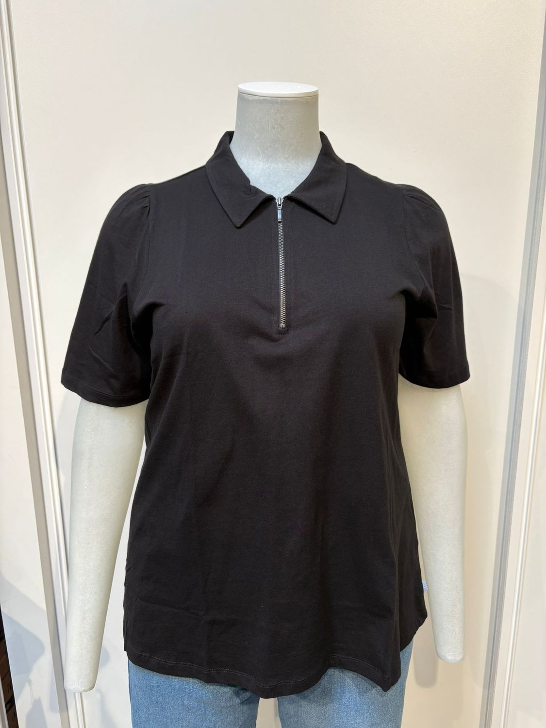 Zhenzi - Noor - t-shirt - zwart