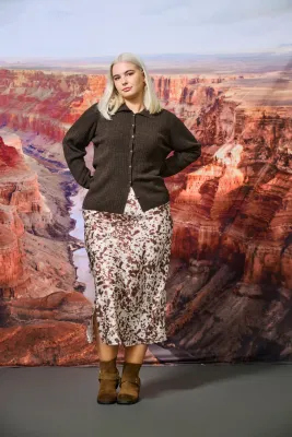 Only Carmakoma - Cardomina - satin calf rok - moonbeam +texana dots