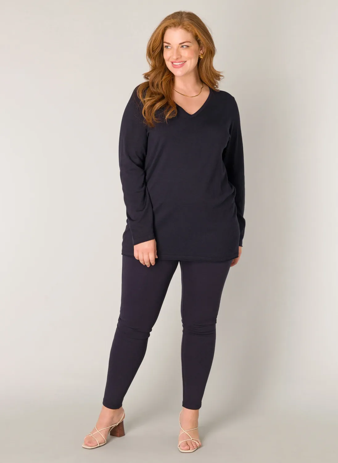 Base Level - Anine- pull - donkerblauw