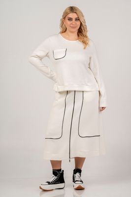 Curviss - pull wit met zwart accentje