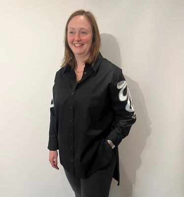 Curviss - bloes - zwart met wit/zilveren details