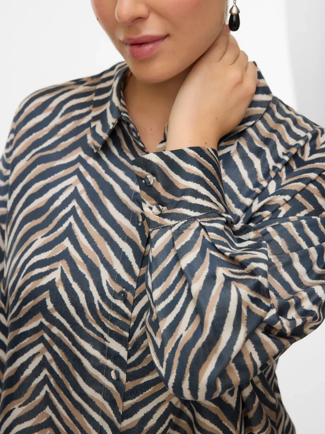 Vero Moda Curve - VMCVina - blouse - black Sonya