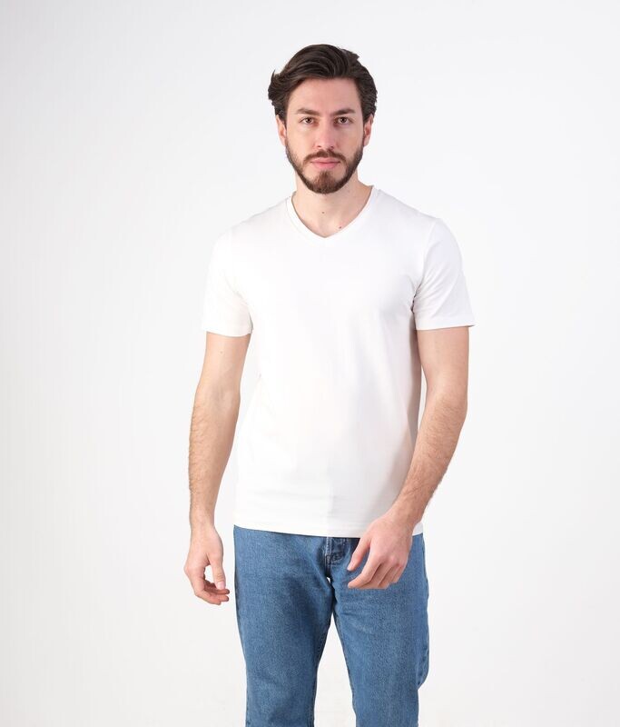 Yaka Detaylı Beyaz Tshirt