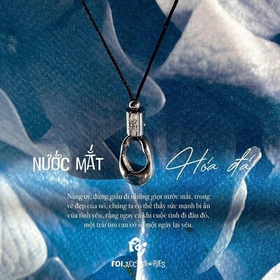 Nước Mắt Hóa Đá