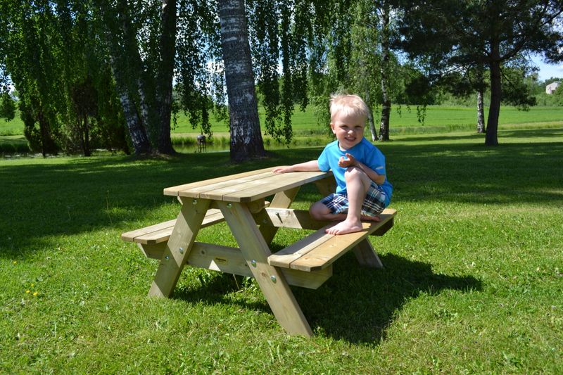 Table de pique-nique enfant Lisbet en bois