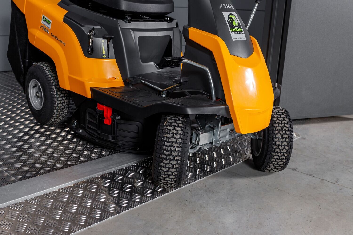 Rampe d’accès porte double pour abri en acier Eleganto