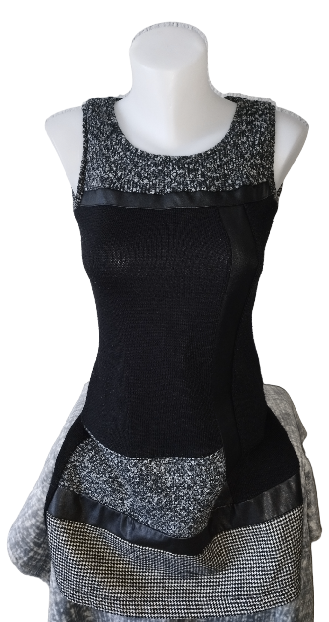 Robe noire et grise T. 38 - M