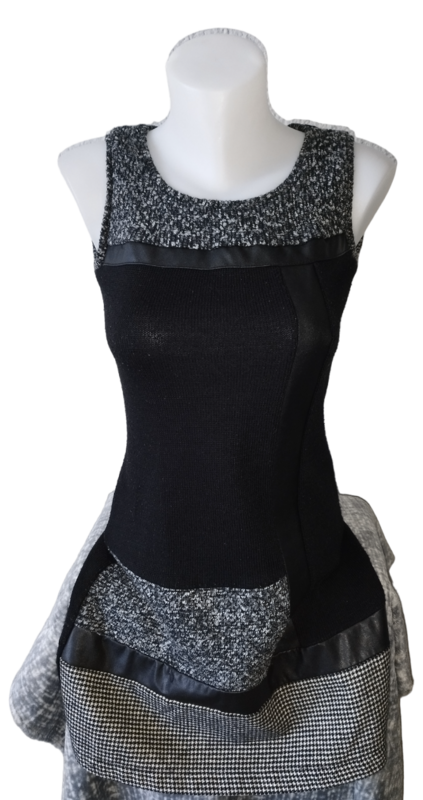 Robe noire et grise T. 38 - M