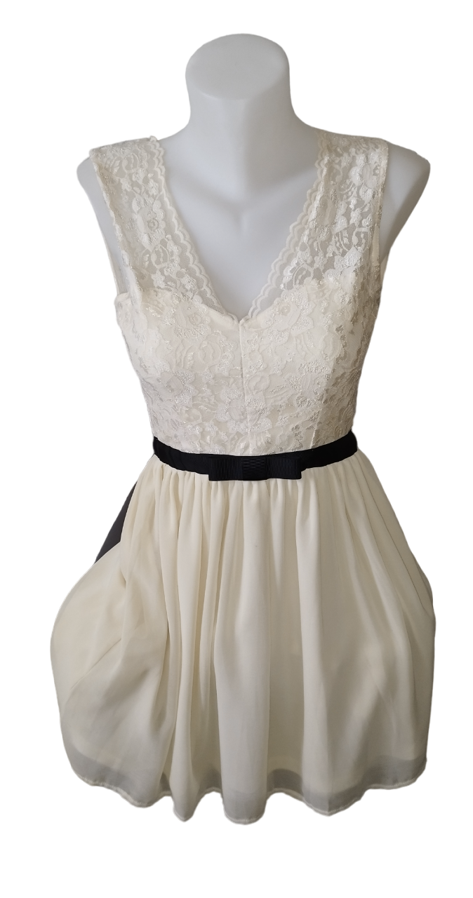Robe beige dentelle T. 34 - XS