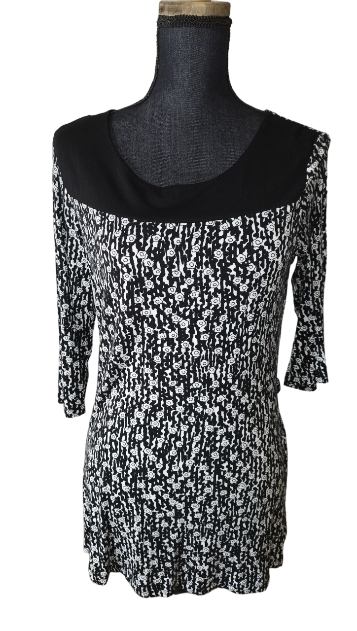 Tunique noire et blanche T. 40 - L