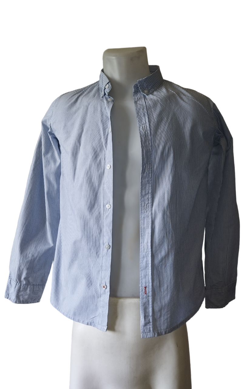 chemise bleu rayée blanche T. 14 ans