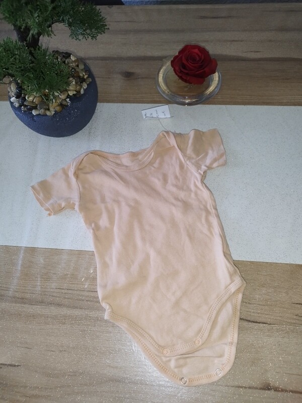 body manche courte orange T. 12 mois