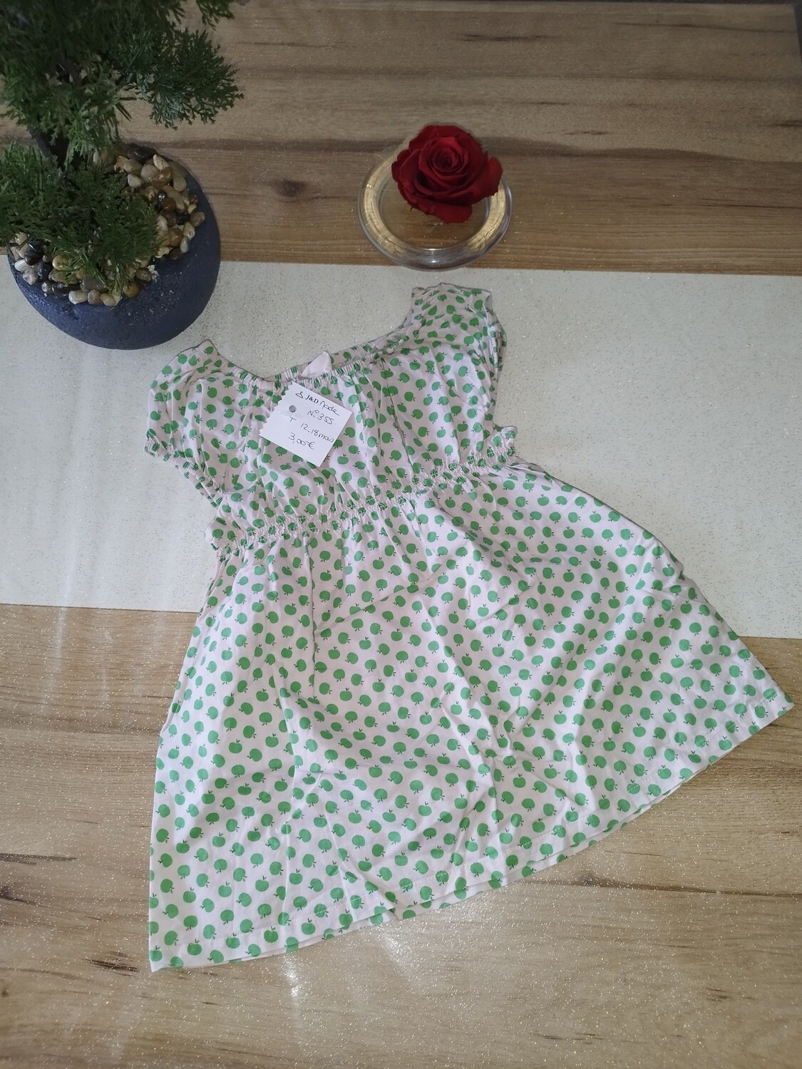 Robe pomme T. 12-18 mois