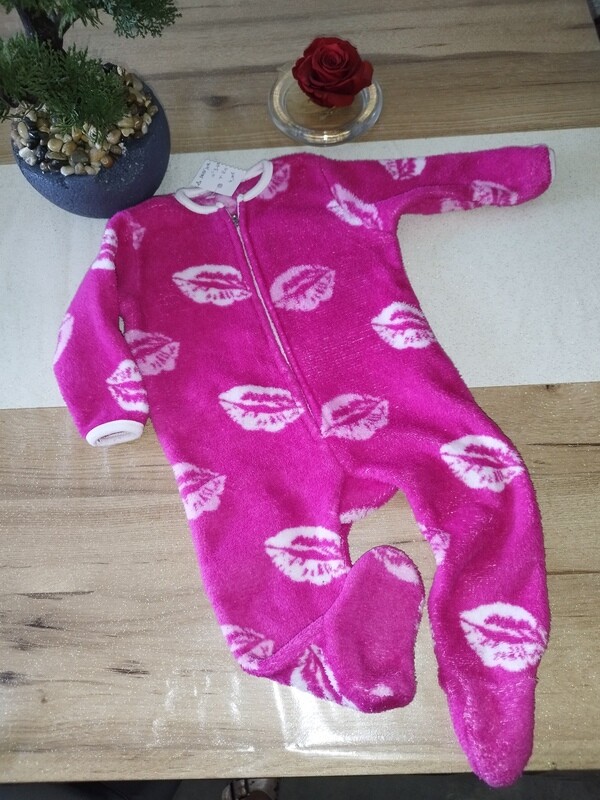 Gigoteuse rose bouche T. 12 mois