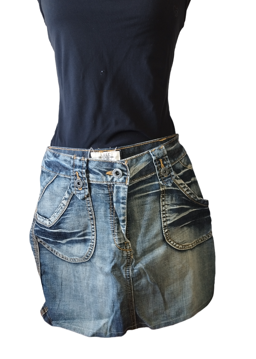 Jupe courte en jeans T. 36