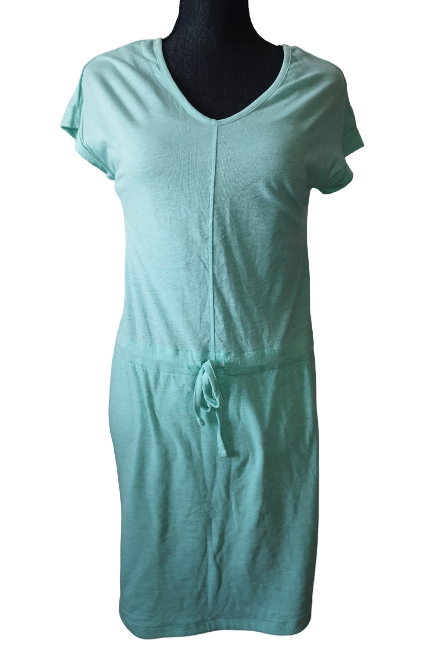 Robe verte élastique a la taille T. 34