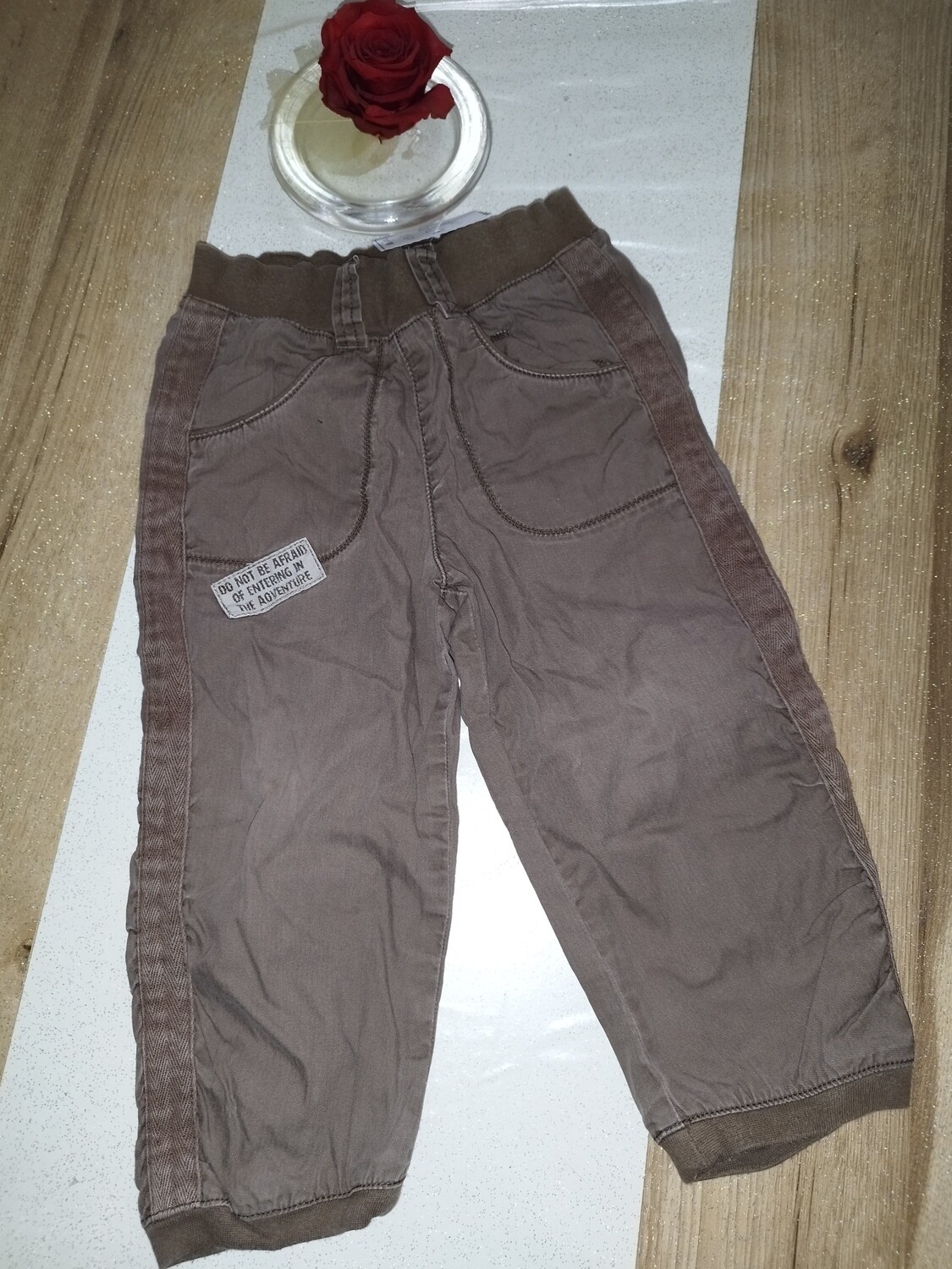Pantalon kaki T. 23 mois
