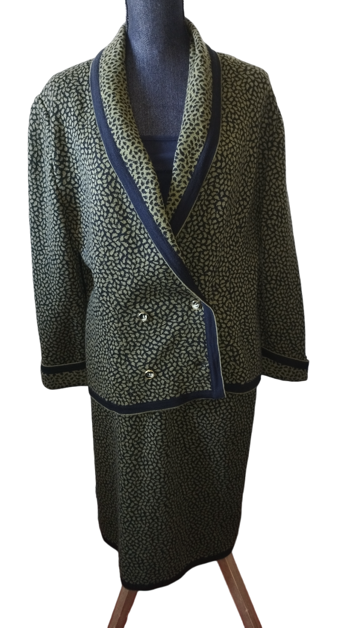 Ensemble jupe gilet vert Taille: 40-42