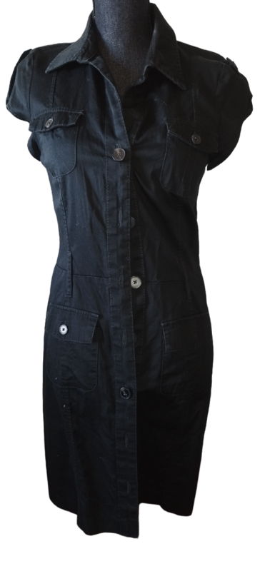 Robe noire bouton Taille: 42