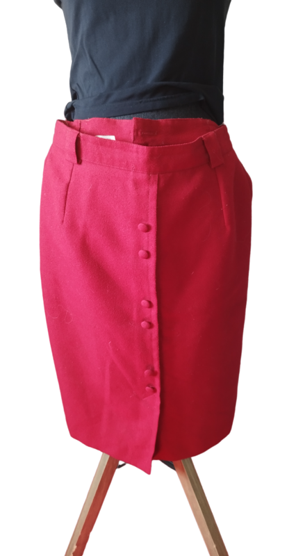 Jupe rouge droite bouton Taille 38