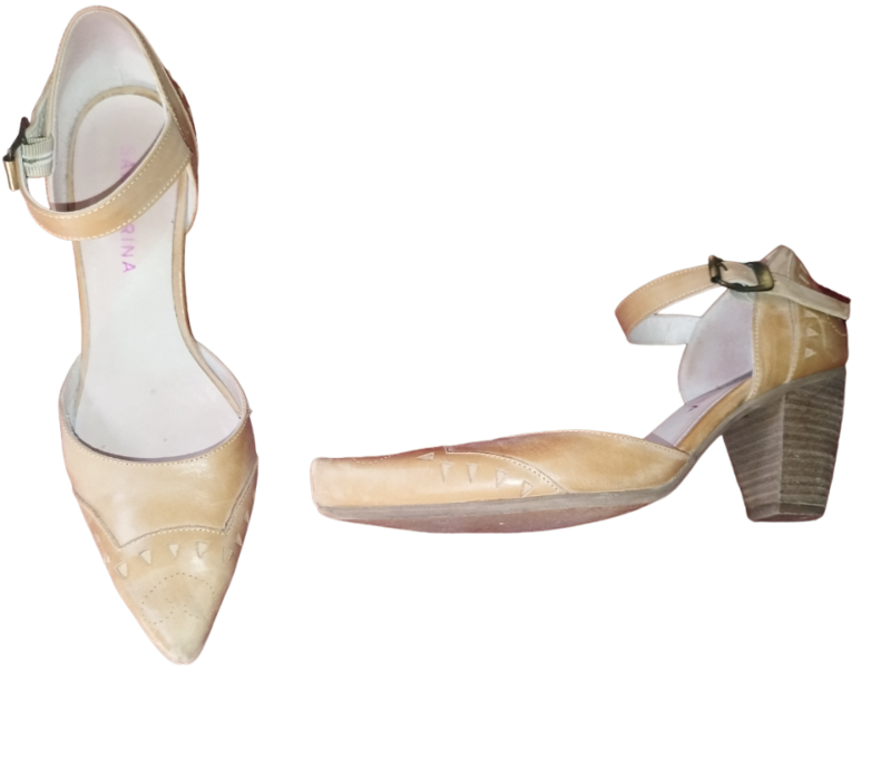 Chaussure marron beige fermeture cheville Pointure 37