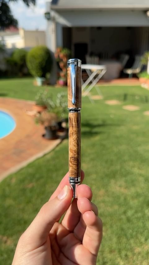 Magnetic Signature Series Fountain Pen