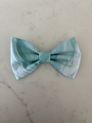 MEDIUM Ocean Swirl Bow Tie