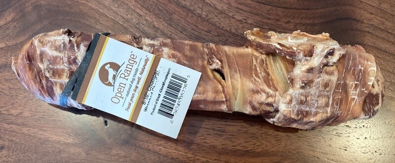 Open Range / Cheeky bully stick chomper