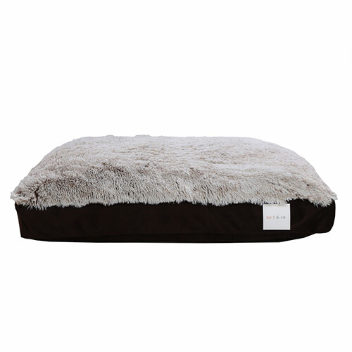 Kort &amp; Co / Chien / Coussin à Fourrure