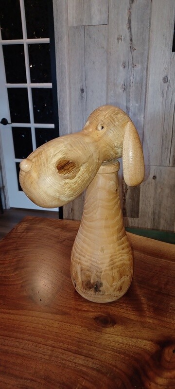 L&#39;Artisan / Sculpture sur bois / Chien