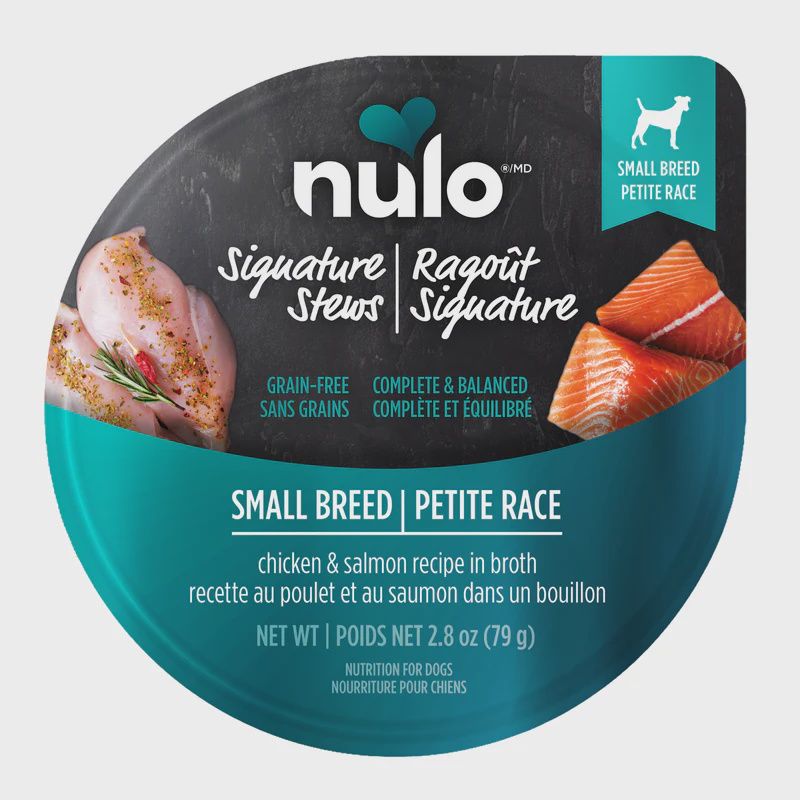 Nulo / Chien / Ragoût Signature / Petite race / poulet et saumon en bouillon _ 2.8 oz