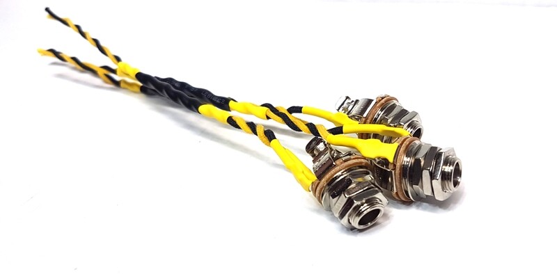 1 x Pre-Wired PureTone Multi-Contact 1/4" Output Jack Chrome