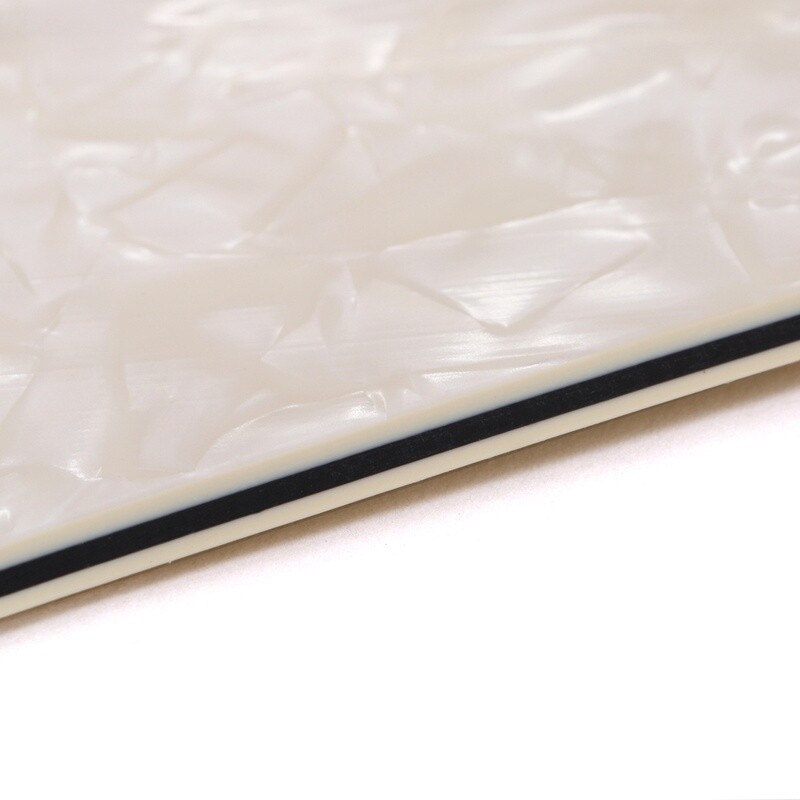 Brio Tele® Humbucker 8 hole 4 Ply Pearloid Parchment (Aged White)