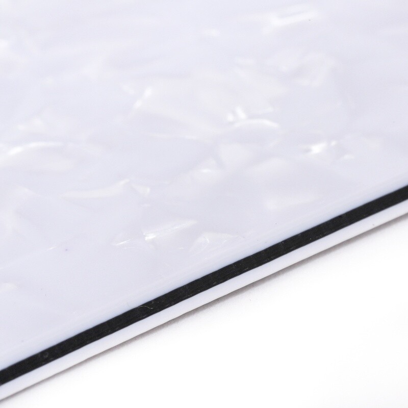Brio - Gibson® Les Paul® Pickguard Modern Style 4 Ply Pearl White