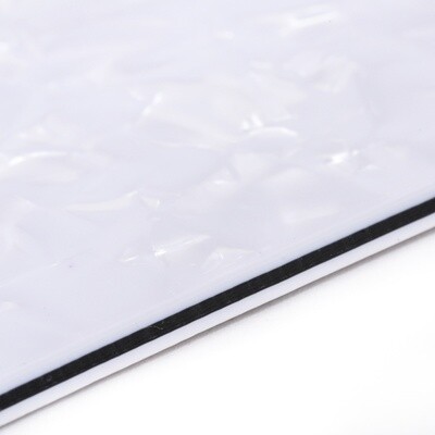 Brio - Gibson® Les Paul® Pickguard Modern Style 4 Ply Pearl White