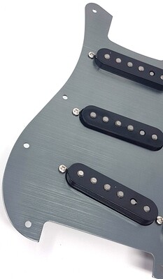 Carparelli 9-Way Strat Mod – Pro-Built Loaded Pickguard with Vintage Tone System