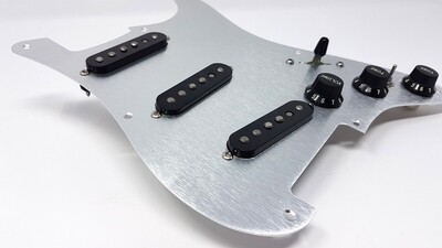 Carparelli 9-Way Strat Mod – Pro-Built Loaded Pickguard with Vintage Tone System
