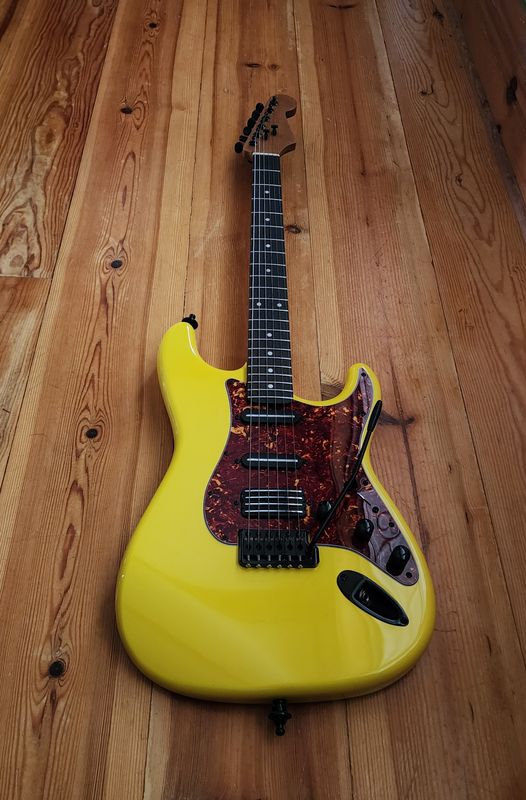 Sold. Carparelli S-Style PartsCaster Graffiti Yellow Alder 8.3lbs