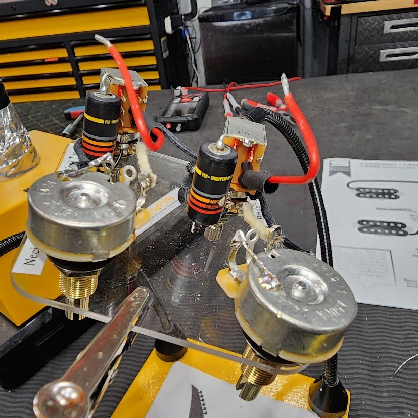 Carparelli Les Paul Wiring Harness — CTS 500K Long Shaft Volumes, Push/Pull Tone Coil-Splits, Emerson 0.022µF Caps