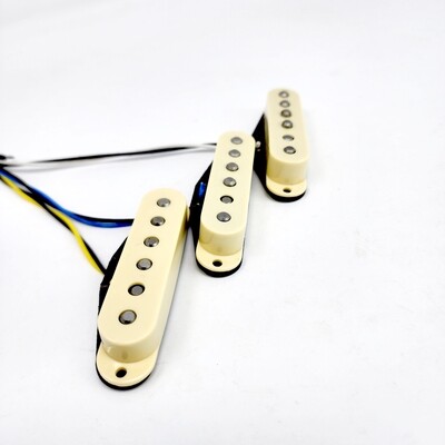 Brio Vintage 60’s Style Alnico 5 Strat Pickup Set – Staggered Pole Single Coils – Black/Cream/White