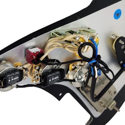 Carparelli Pre-Loaded HSS Strat Pickguard — CTS 500K Pots, CRL 5-Way, Vitamin Q Caps, HSS “Balanced Load” Mod — Hand=wired in Canada