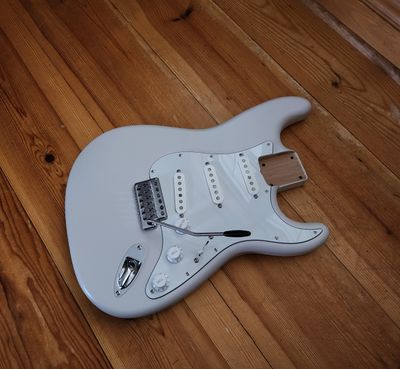 Carparelli Pre-Loaded S-Style Body – Lollar Sixty-Four Pickups – Olympic White – Emerson / Del Ritmo / Pure Tone