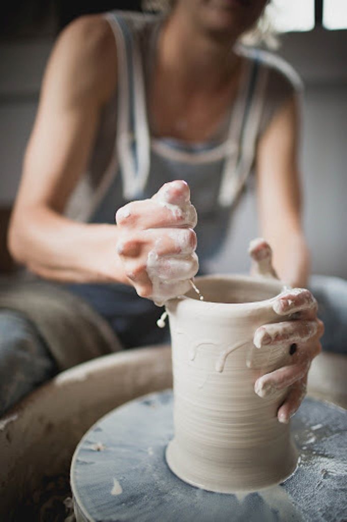 TORNO ALFARERO. EMPEZAR BIEN DESDE CERO O PERFECCIONA LO QUE YA SABES 4 CLASES DE 3 HORAS