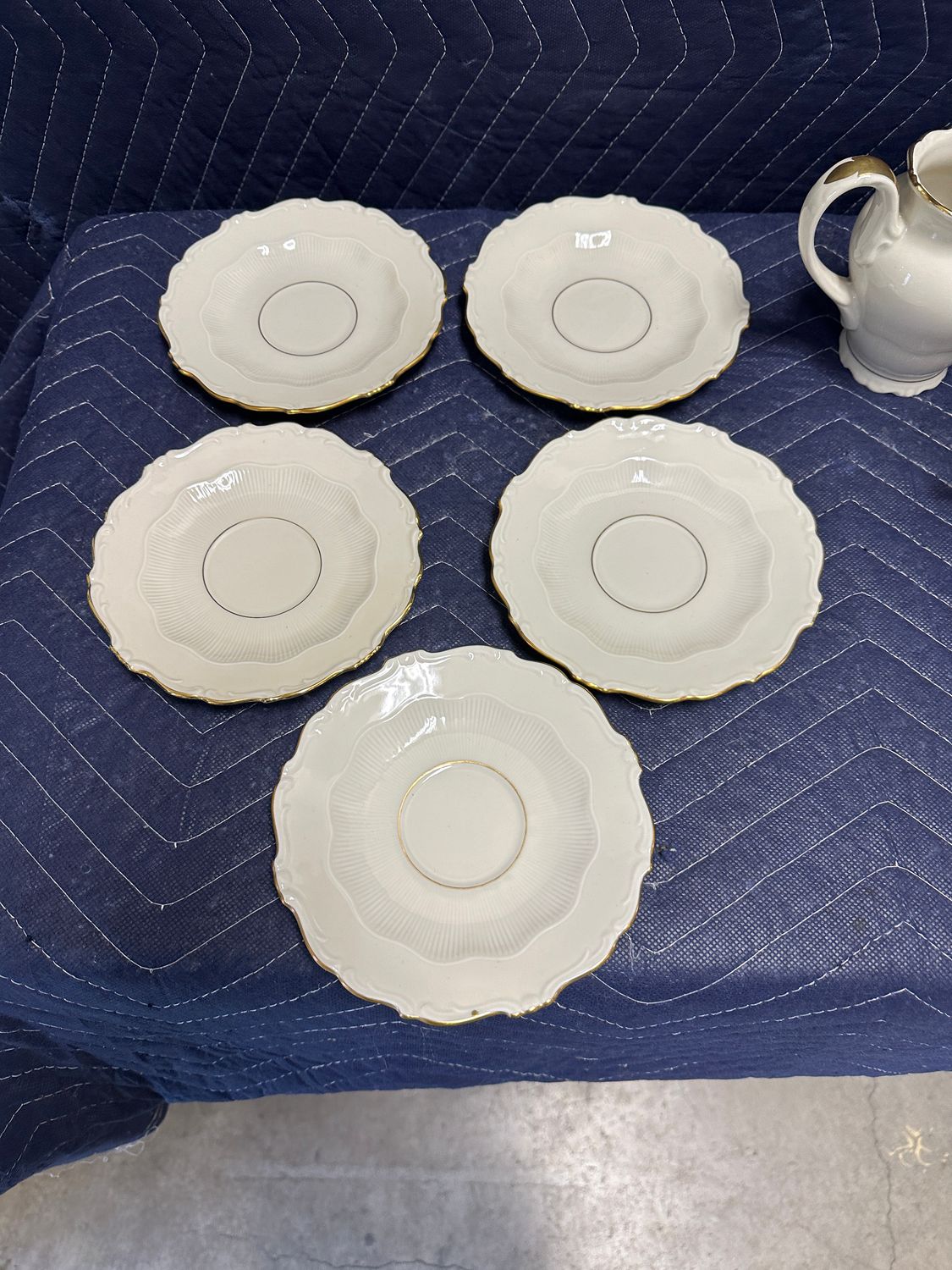 Schirnding Bavarian Porcelain Tea Set (19-Piece Set from Bavaria)