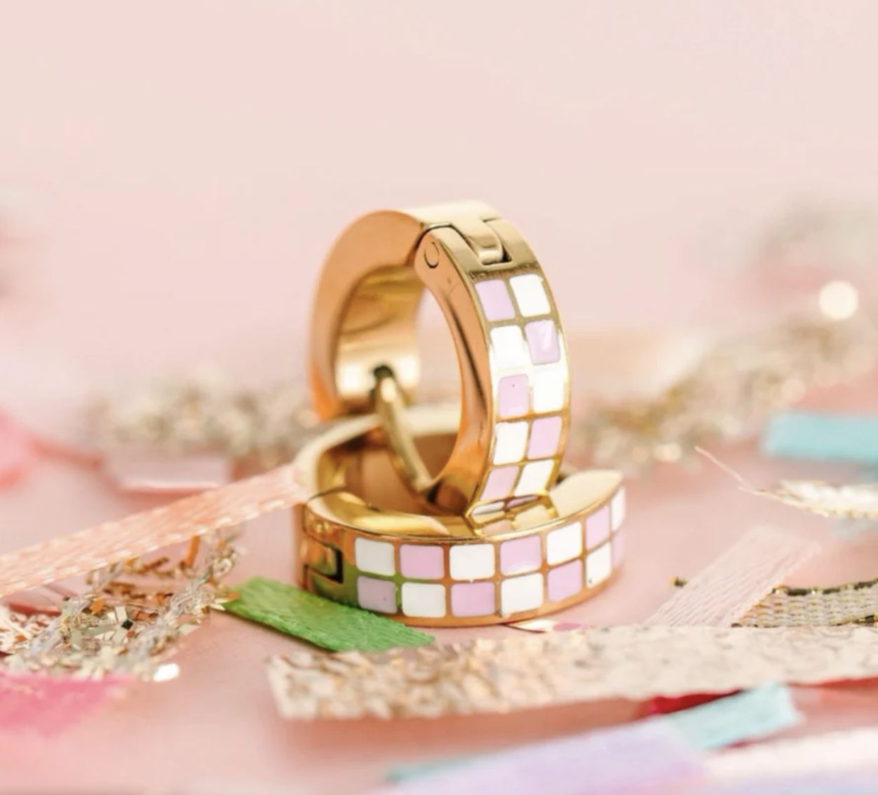 Pink/White Checkered Huggies