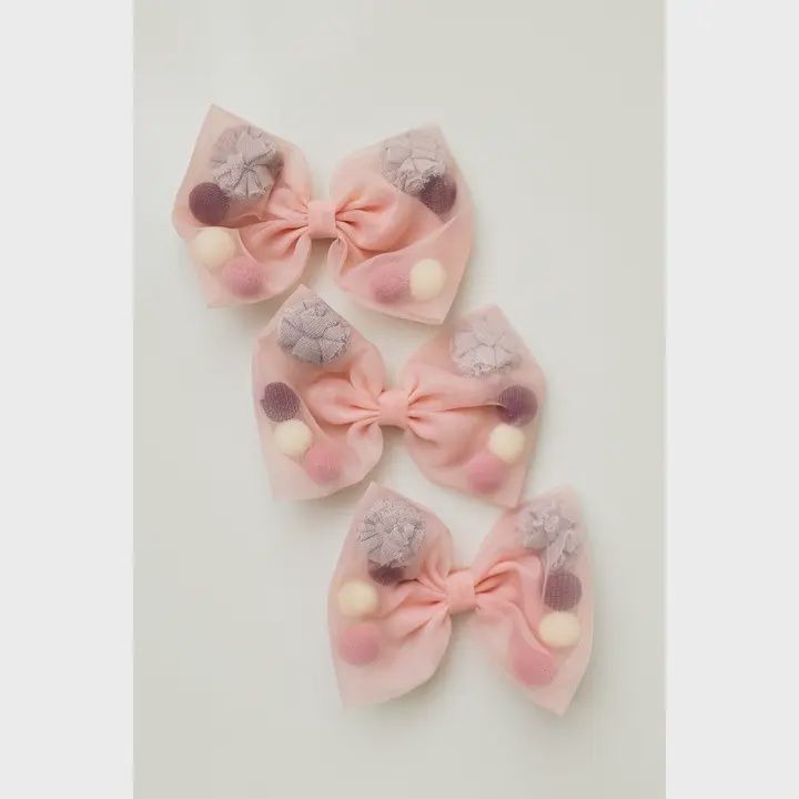 Mesh Pom Pom Bow