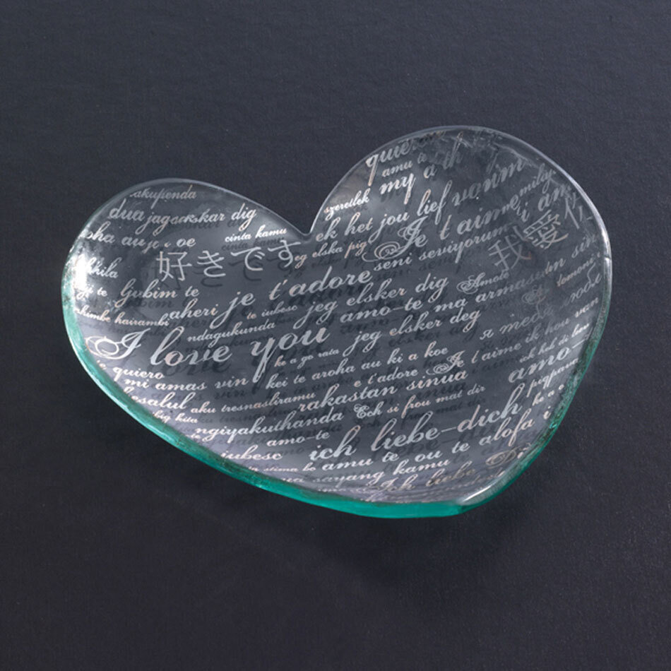 Annieglass Hearts Plate Sweet Nothings 7 Inch - Platinum